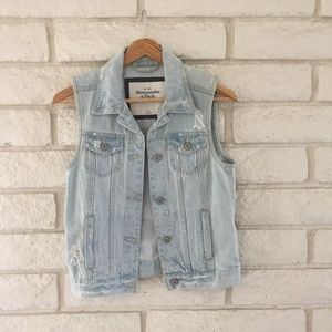 Abercrombie & Fitch Denim Vest